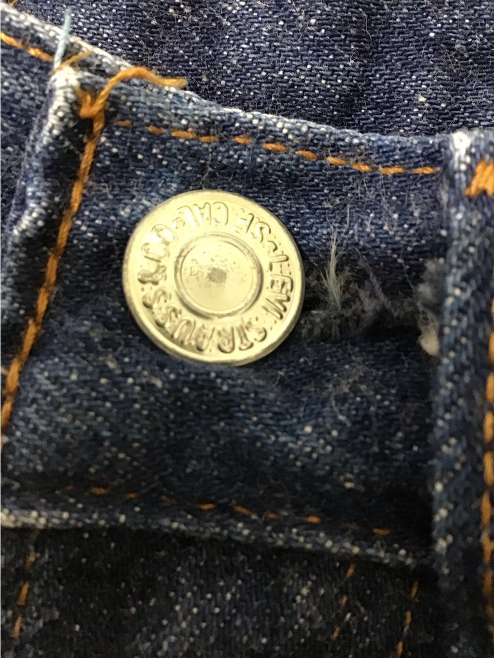 Vintage 1983 Levi’s 501 Women Dark Wash Jeans 26x32 7M Red Care Tag Made in USA - Picture 5 of 15